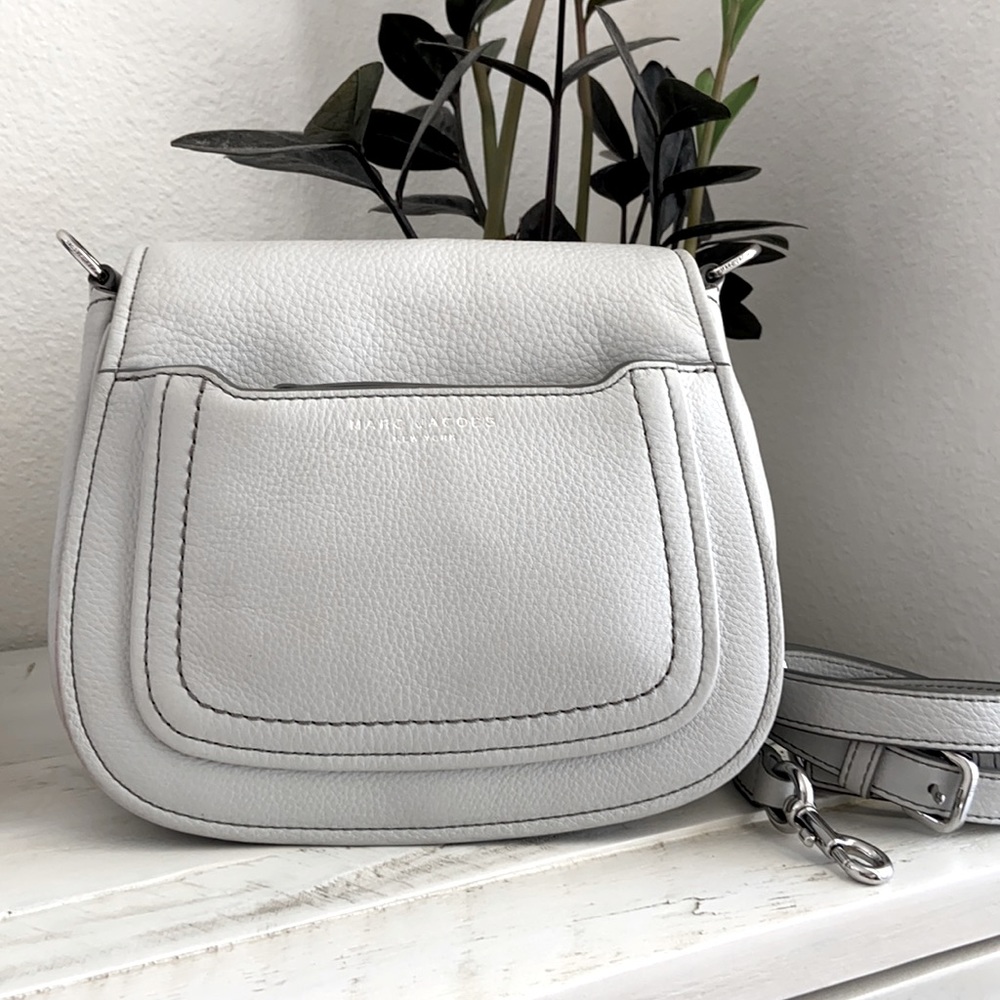 Marc Jacobs Crossbody Purse - light gray